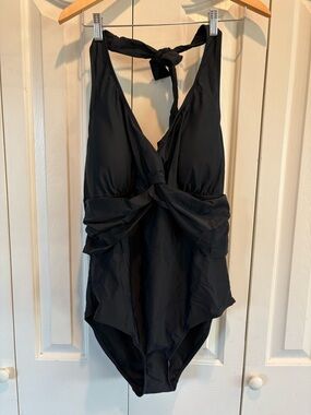 Women's Keautikini One-Piece Black Swimsuit 16W NWT halter with Twist Front